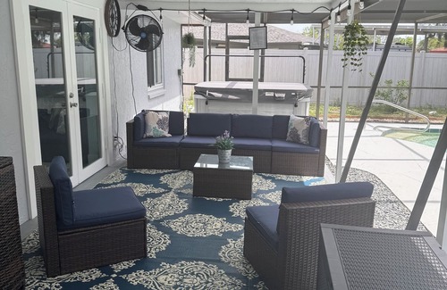 Whitfield House | “Splash, Soak & Socialize: Your Backyard Paradise Awaits!”