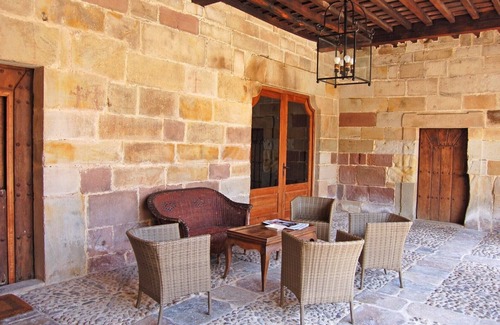 Luzmela House | Splendid 18th-century manor house, restored with all services