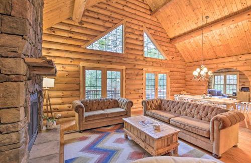 Lake City House | Splendid Family Cabin with Hot Tub and Grill!