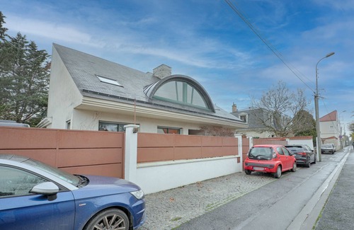 Le Parc Saint-Maur House | Splendid house in Saint-Maur-des-Fossés - Welkeys