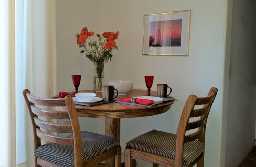West Sedona Apartment | Splendid Studio- Red Rock View!