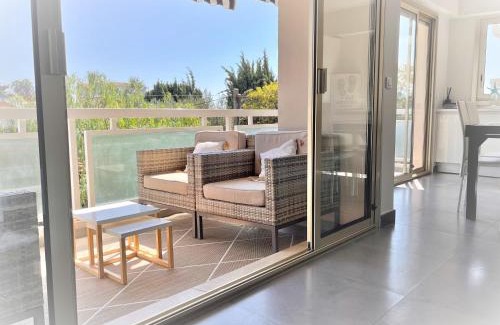 Cap-d'Antibes Apartment | SPLENDIDE 3 PIECES VUE MER