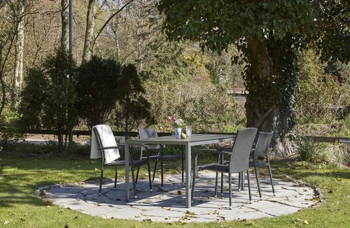 Bad St. Peter-Ording Apartment | SPO Apartment 2 - House by the forest