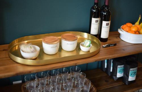 Palisade Hotel | Spoke and Vine Motel