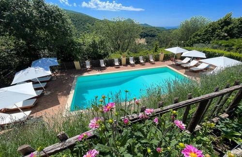 Spoleto Villa | spoleto country park sleeps 28 with activities area, kiddies area, pool, games