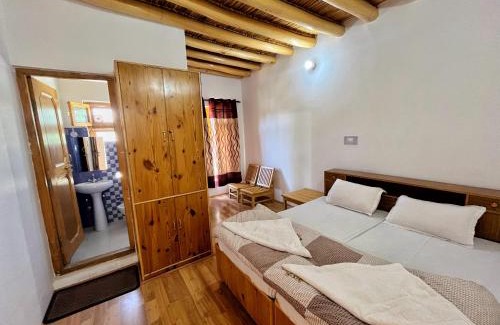 Leh House | Sponbo Guest House, Leh