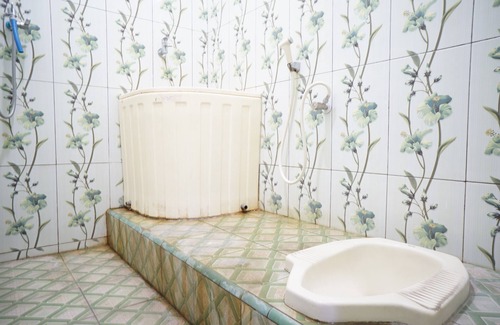 Malang Hotel | SPOT ON 93423 Kost Berkah Near Kebun Teh Wonosari