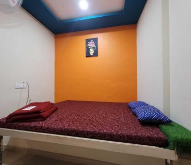Kolhapur Hotel | SPOT ON Swapnpurti Yatri Niwas