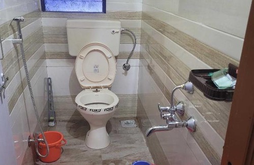 Kolhapur Hotel | SPOT ON Swapnpurti Yatri Niwas