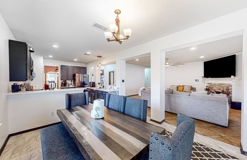 Spring House | Sprawling home with enclosed yard, pool, balcony, fireplaces, & AC - dogs ok