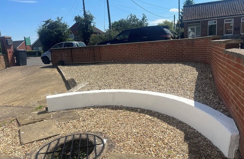 Blyton Cottage | Spring cottage. Beautiful quaint period cottage in the heart of Lincolnshire.