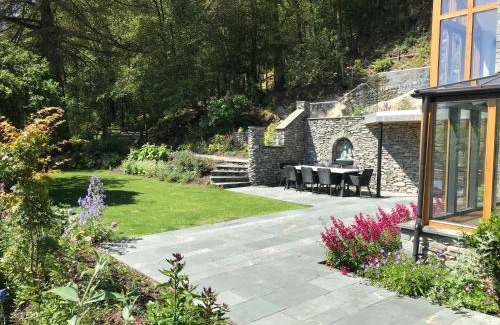 Ambleside House | Spring Cottage