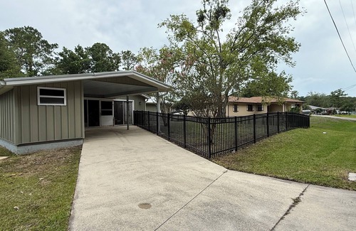 Chassahowitzka House | Spring-Fed River Home, Manatees, Boat Slip, 1 hr to theme parks and airport.