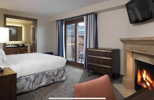 Park City Cabin | Spring Ski Week in the Canyons- Ski In/Ski Out