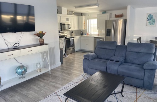 Biggar House | Spring/Summer Special 55+ Gated Community - 100 steps pool/hot tub