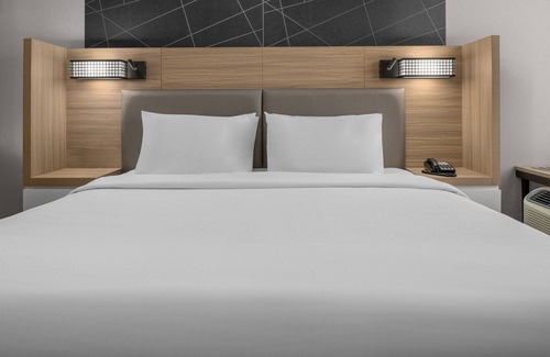 Redlands Hotel | SpringHill Suites by Marriott Riverside Redlands