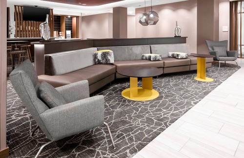Charlotte Hotel | SpringHill Suites Charlotte Airport Lake Pointe