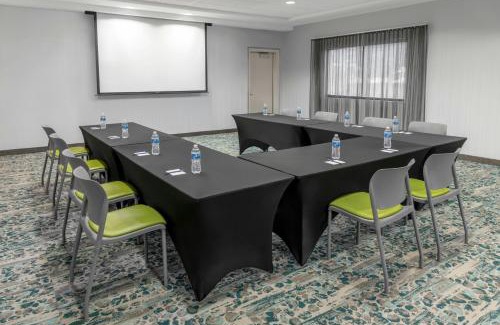 Auburn Hills Hotel | SpringHill Suites Detroit Auburn Hills