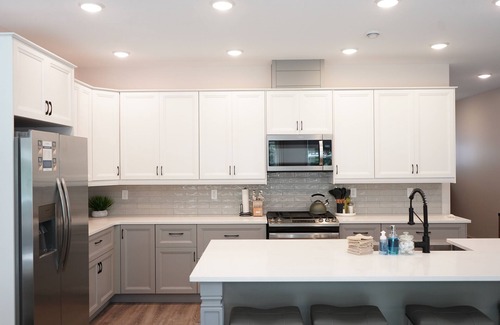 Hermantown House | Square 37 | Beautiful Modern Home