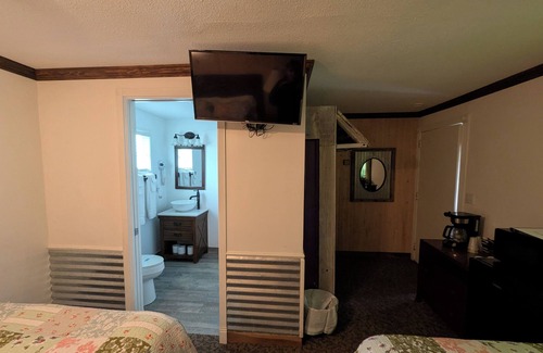 Squaw Valley Cabin | Squaw Valley Motel Room #7