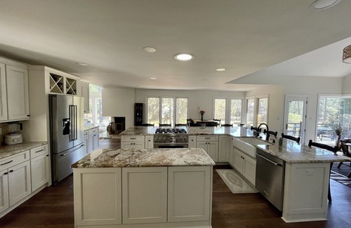 Pinehurst House | Squires Manor on No. 6 in VOP
