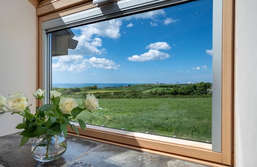 Stibb House | Squirrels Hollow - Three Bedroom House, Sleeps 6