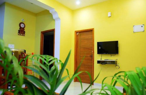 Mothilal Nagar Apartment | Sri Apt Homestay A1 Family-Friendly 2BHK with Kitchen