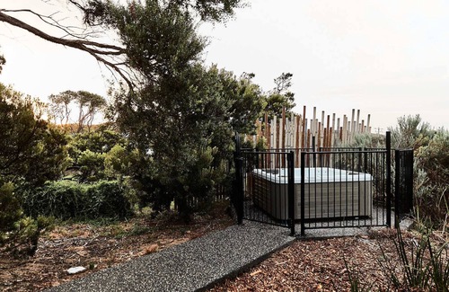 St. Andrews Beach House | St Andrews Beach Lodge With Infrared Sauna & Outdoor Spa