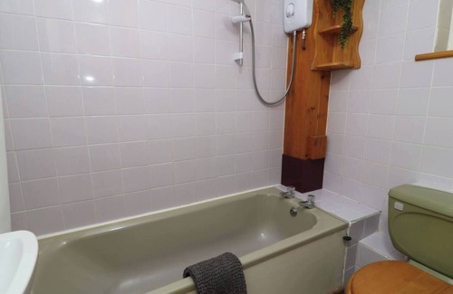 St. Ann's Chapel Villa | St Ann's Cottage Sleeping 4 - Situated on a Beautiful Holiday Village
