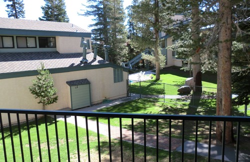 Mammoth Lakes Condo | St Anton Condos #47 (1-Bedroom) with Pool by RedAwning