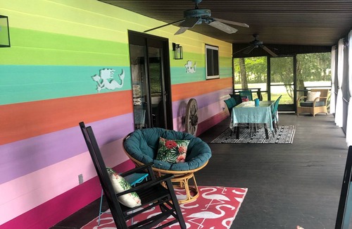 Elkton House | St. Augustine 4 bed/2 bath sleeps 8, pool. Great for families and nature lovers.