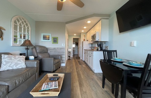 Crescent Beach Condo | St Augustine Crescent Beach Beachfront Ocean View Patio and Heated Pool