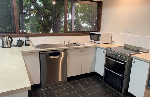Tawonga South House | St. Bernard View, Tawonga South (Wifi, Foxtel)