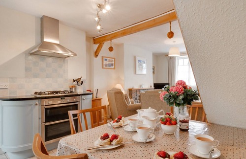 Shaldon House | St. Christopher's Cottage