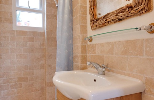 Shaldon House | St. Christopher's Cottage