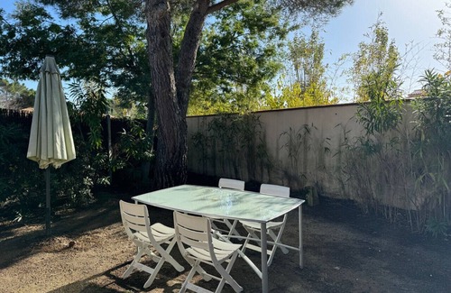 Saint-Cyprien Plage Ski Chalet | St Cyprien Aygual House with beautiful exterior Near the beach