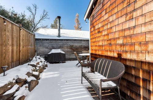 Old Bend House | St. Helens Place Bungalow | Old Bend | Pet friendly (dog)