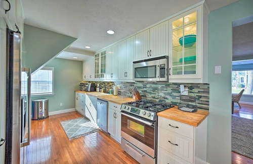 Saint Joseph House | St Joseph Family Home < 1 Mi to Silver Beach
