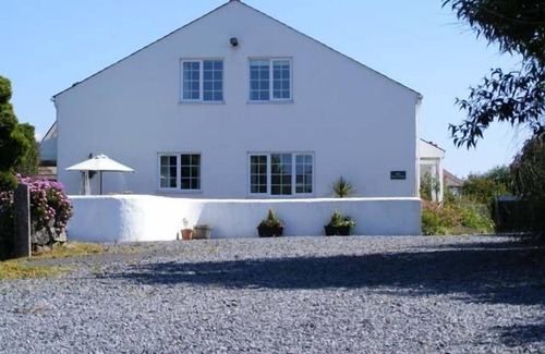 St. Keverne Cottage | St Keverne Village on The Lizard Peninsula