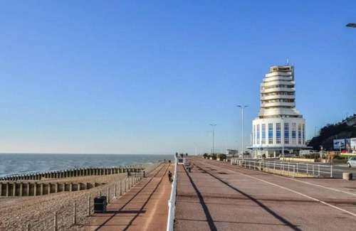 St Leonards-On-Sea House | St Leonards Seaside Apartment
