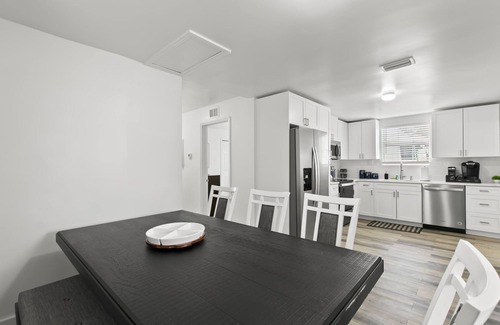 St. Petersburg - Clearwater House | St Pete Retreat | Newly Updated, Pet Friendly