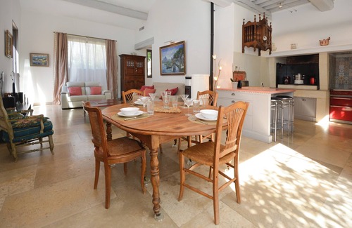 Noves Villa | ST REMY DE PROVENCE NEARBY