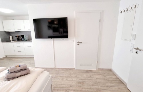 Weingarten Apartment | Stadtgarten-Studio #3 in the center + parking