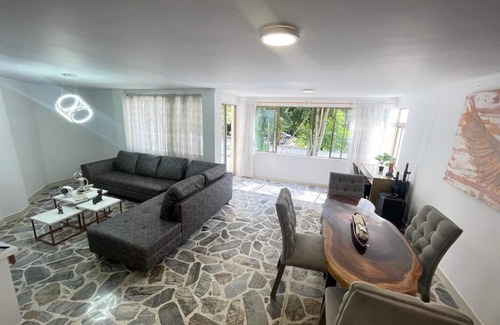 Alejandria Apartment | Stahl House