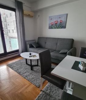 Inija Apartment | Stan Na Dan 022