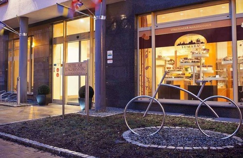 Tribseer Vorstadt Hotel | Standard Double Room Villa - Hotel Am Jungfernstieg