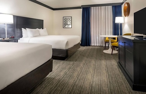 Las Vegas Hotel | Standard Two Queen at OYO Las Vegas Hotel