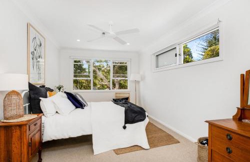 Newport House | Stanley Beach Pad - 5 mins to beach