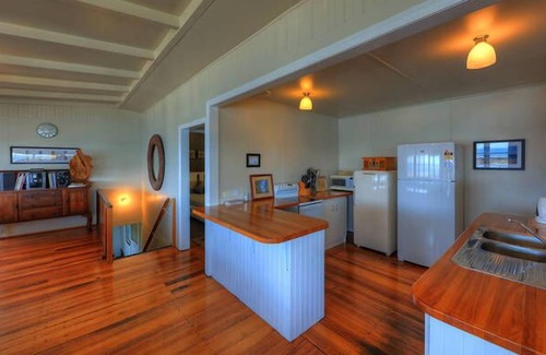 Cowrie Point House | Stanley View Beach House
