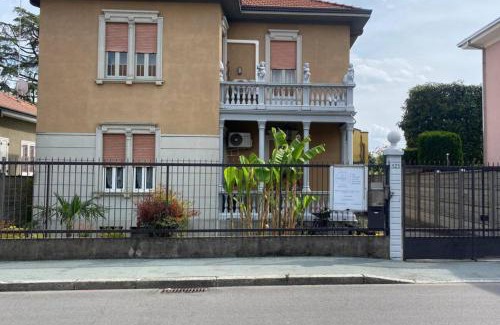 Oltrestazione Bed & Breakfast | Stanza matrimoniale x2